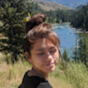 Meet your Posher, Danyelle